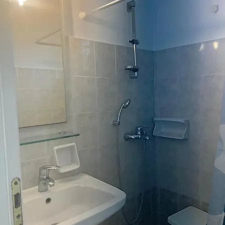 Hotell Farma *