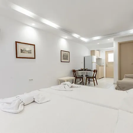 Hotell Farma *
